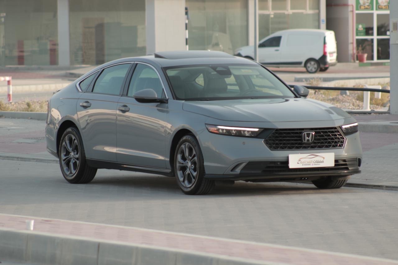 2024 Honda Accord Touring thumbnail 6