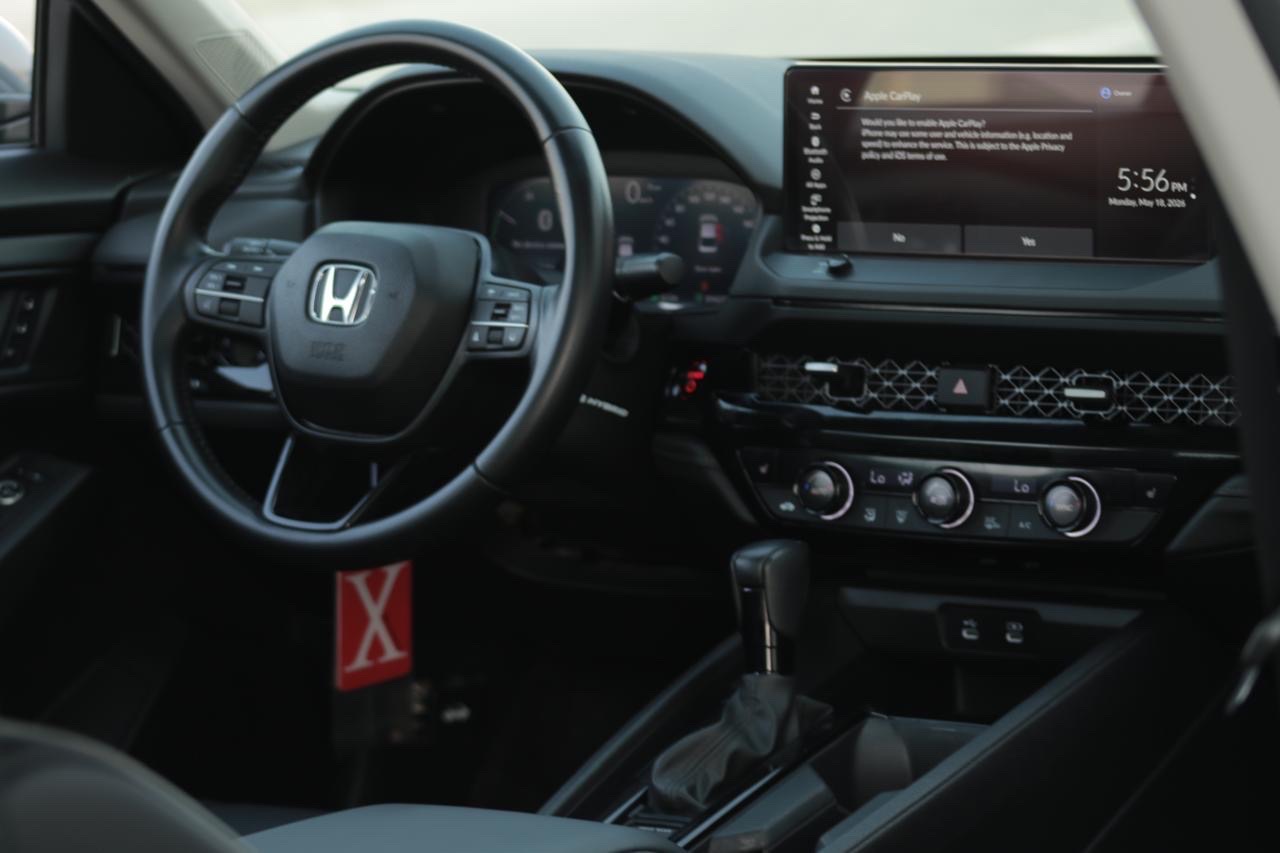 2024 Honda Accord Touring thumbnail 7