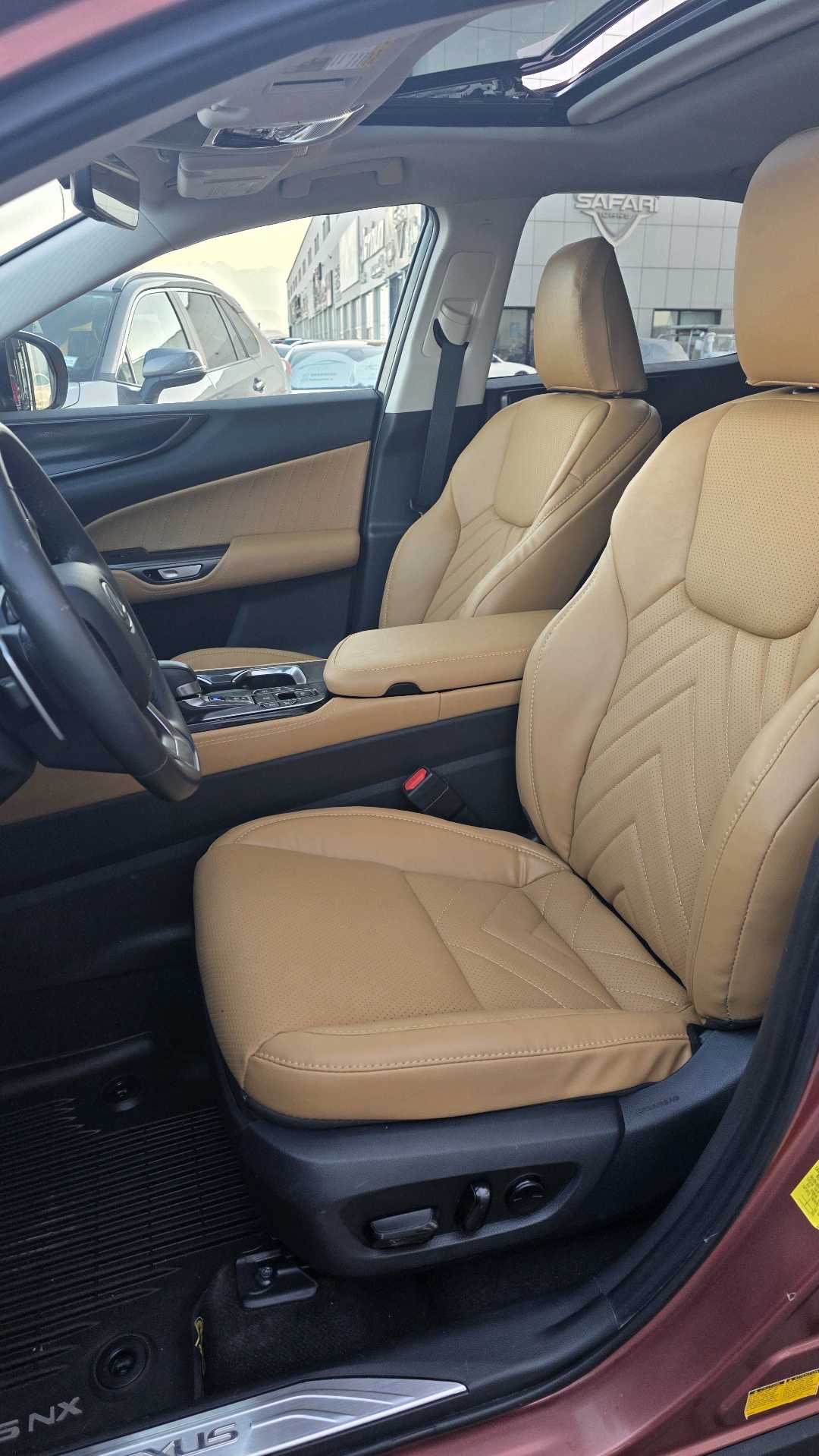 2025 Lexus NX 350 thumbnail 9