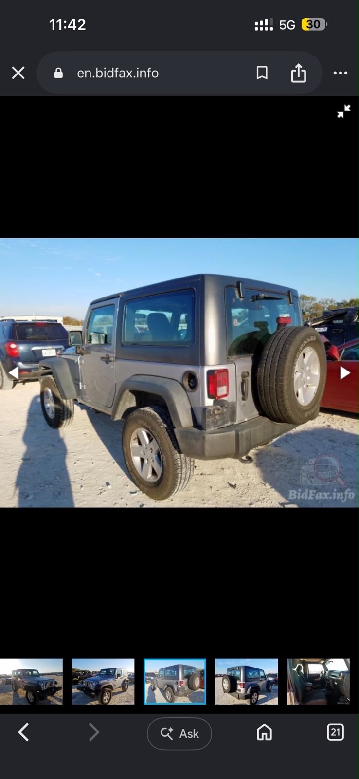 2015 Jeep Wrangler Sport thumbnail 16