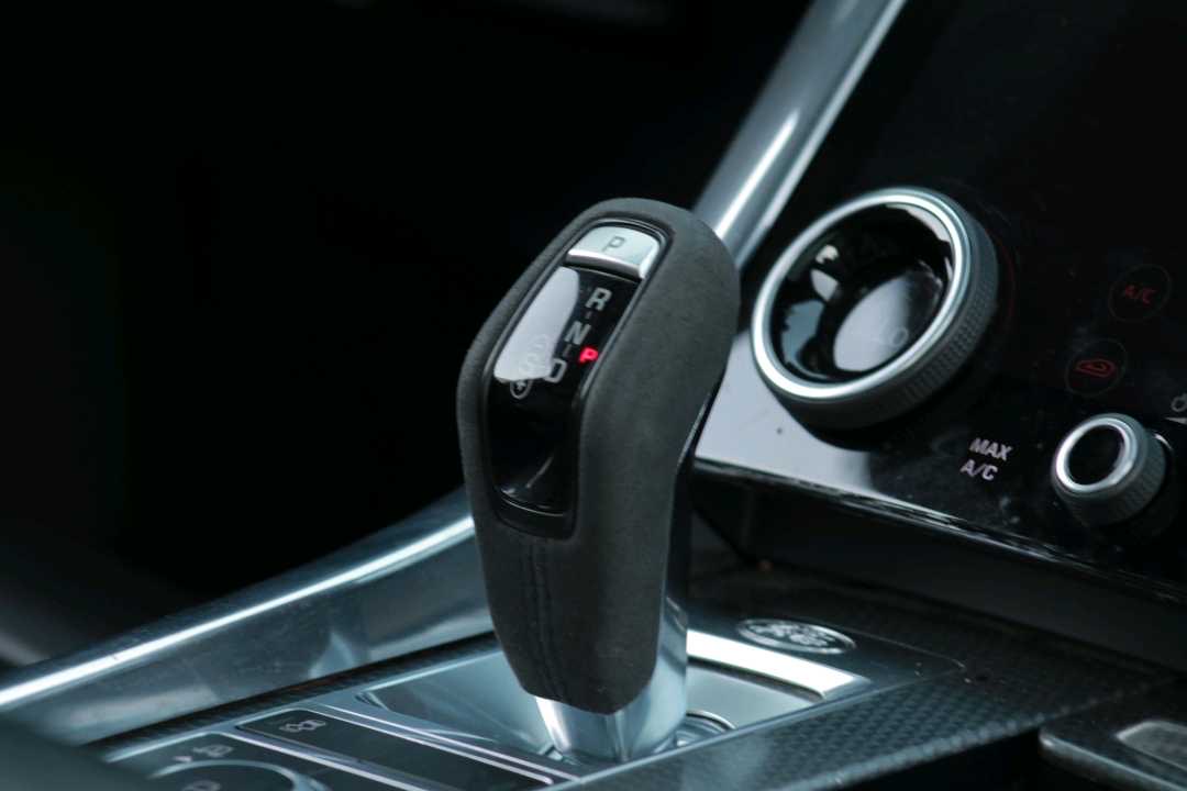 2020 Land Rover Range Rover Sport HSE thumbnail 12