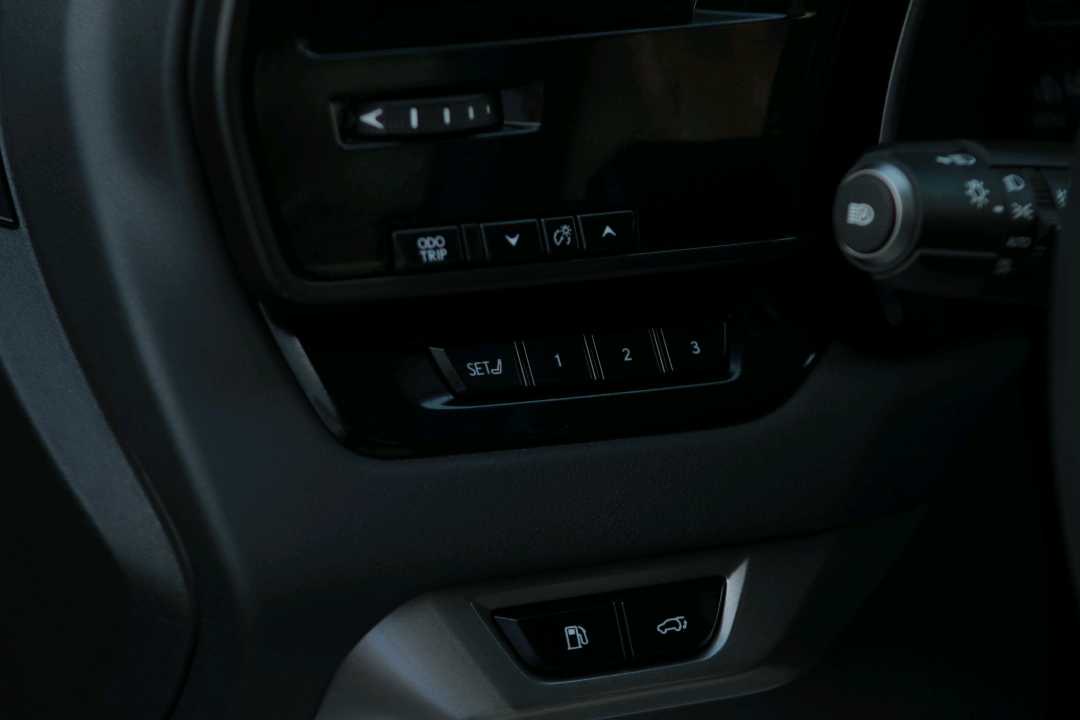 2023 Lexus RX 350 thumbnail 16