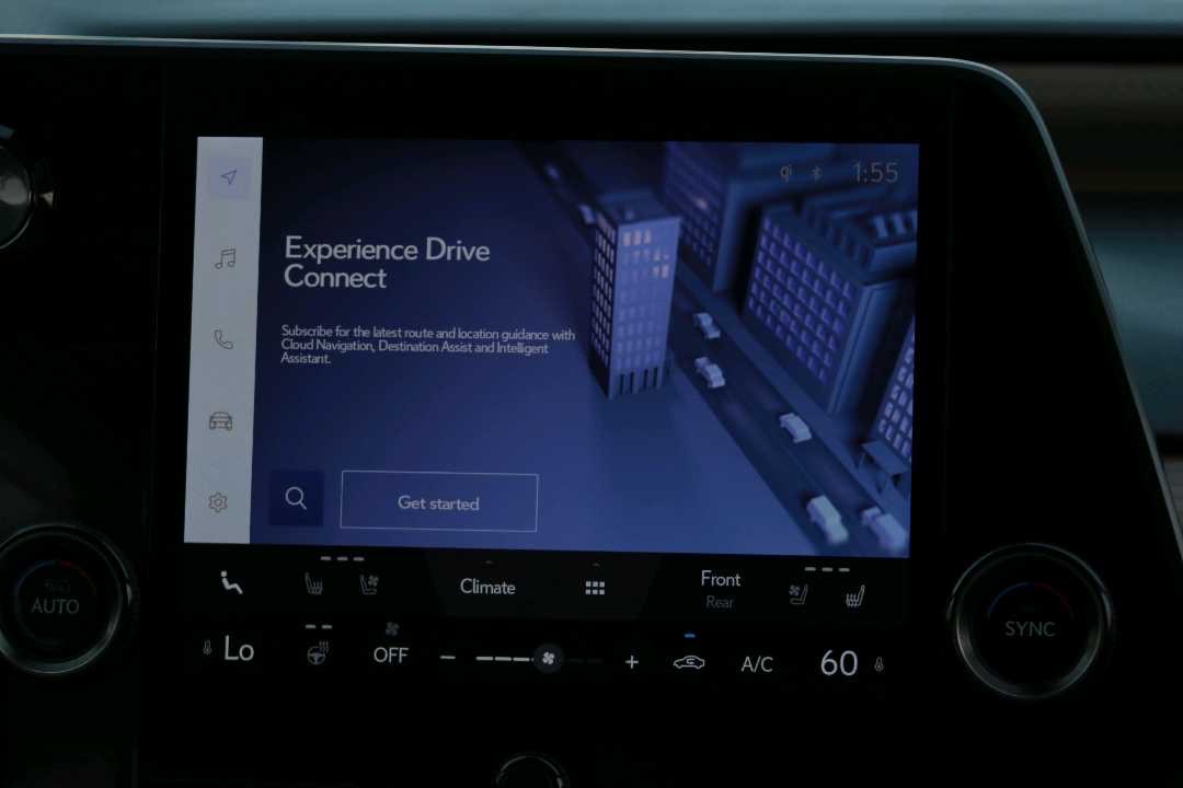 2023 Lexus RX 350 thumbnail 17