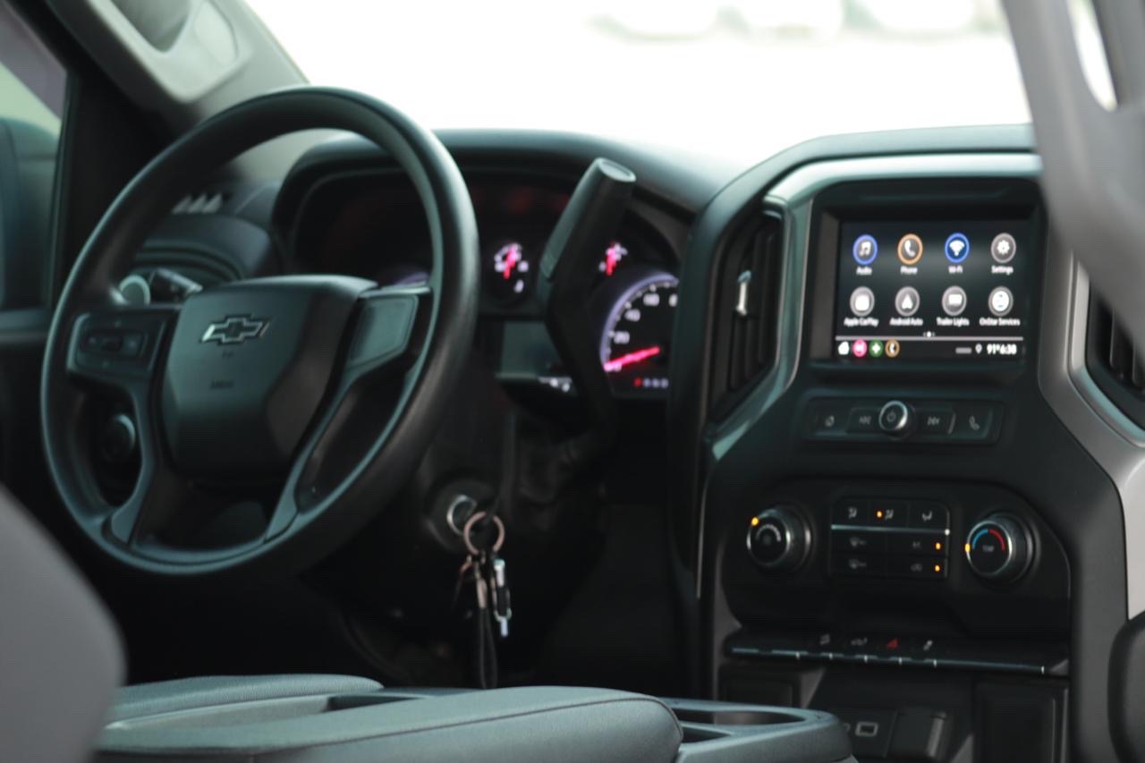 2021 Chevrolet Silverado LT thumbnail 3