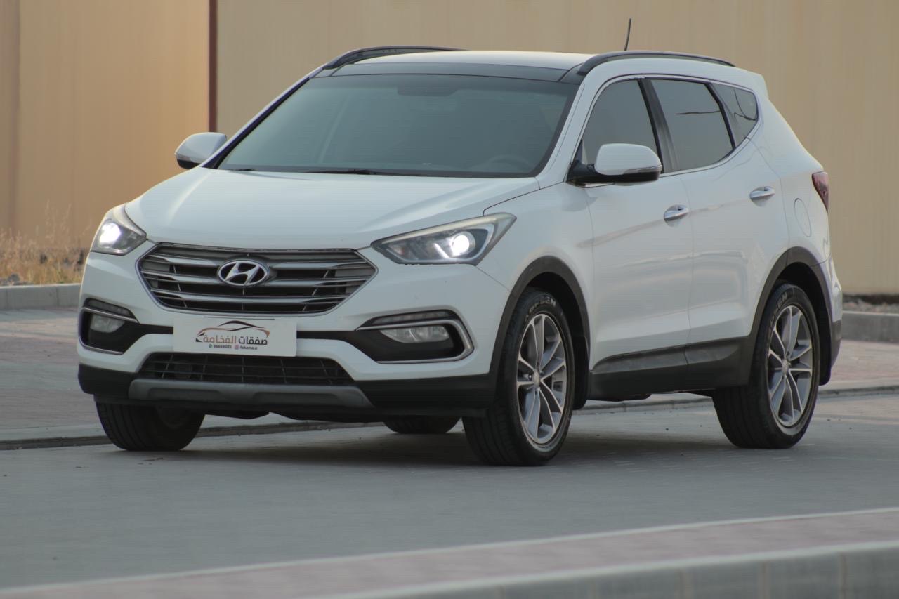 2017 Hyundai Santa Fe LT thumbnail 11