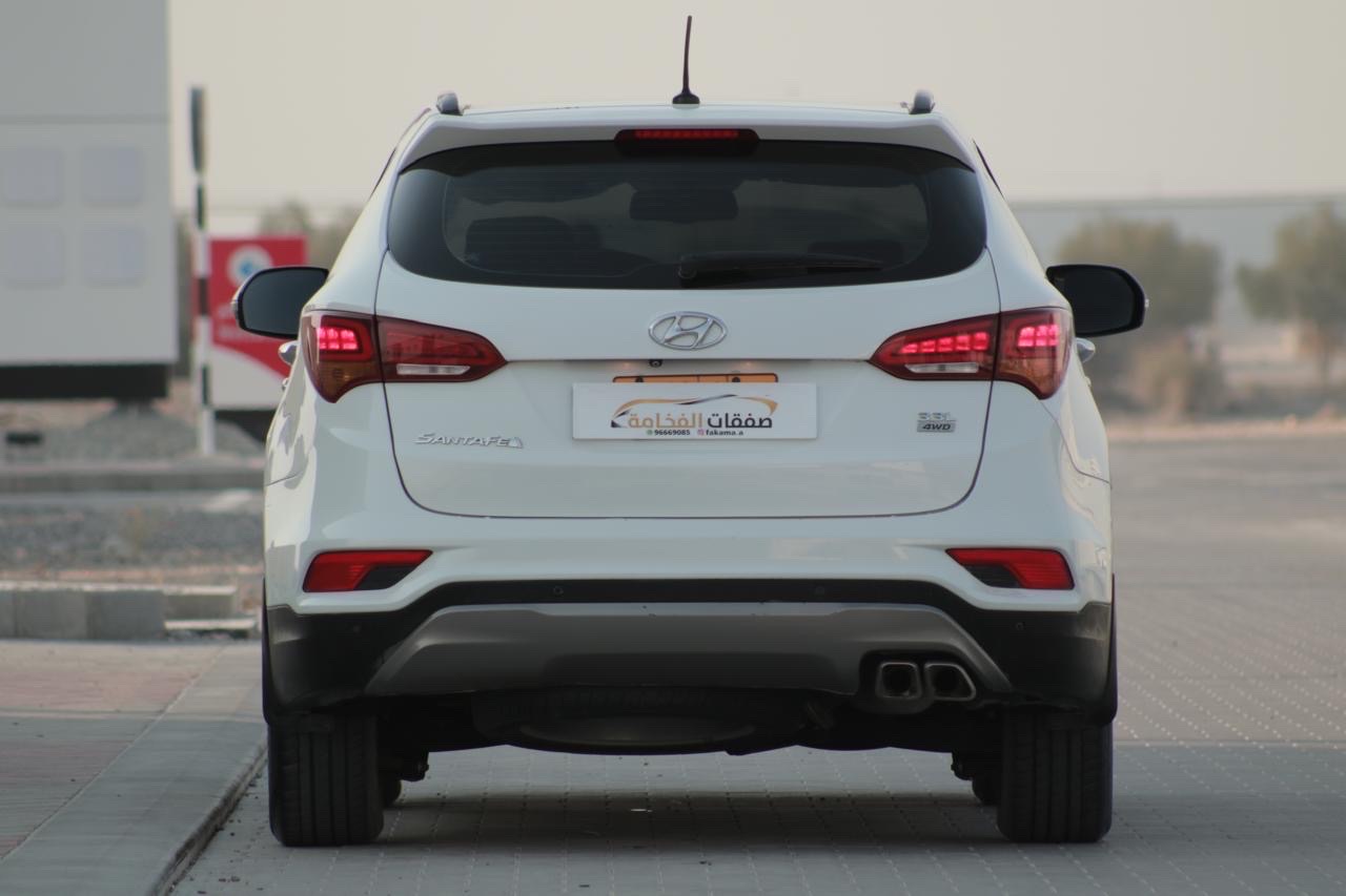 2017 Hyundai Santa Fe LT thumbnail 13