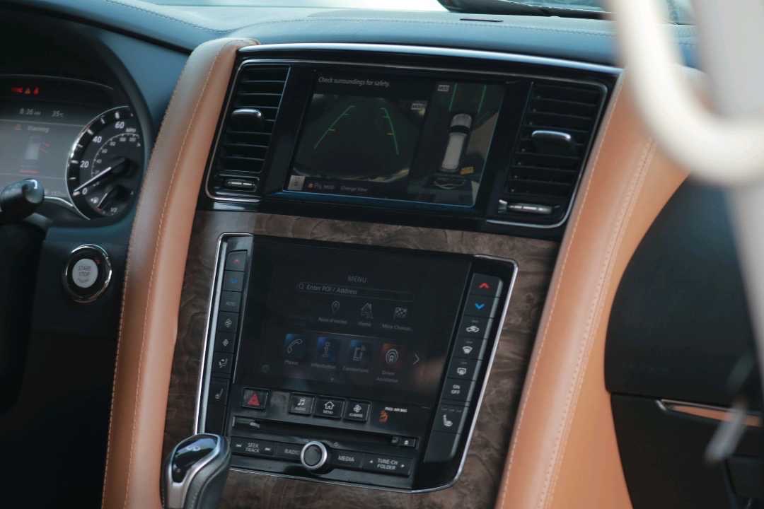 2021 Infiniti QX80 Luxe thumbnail 7