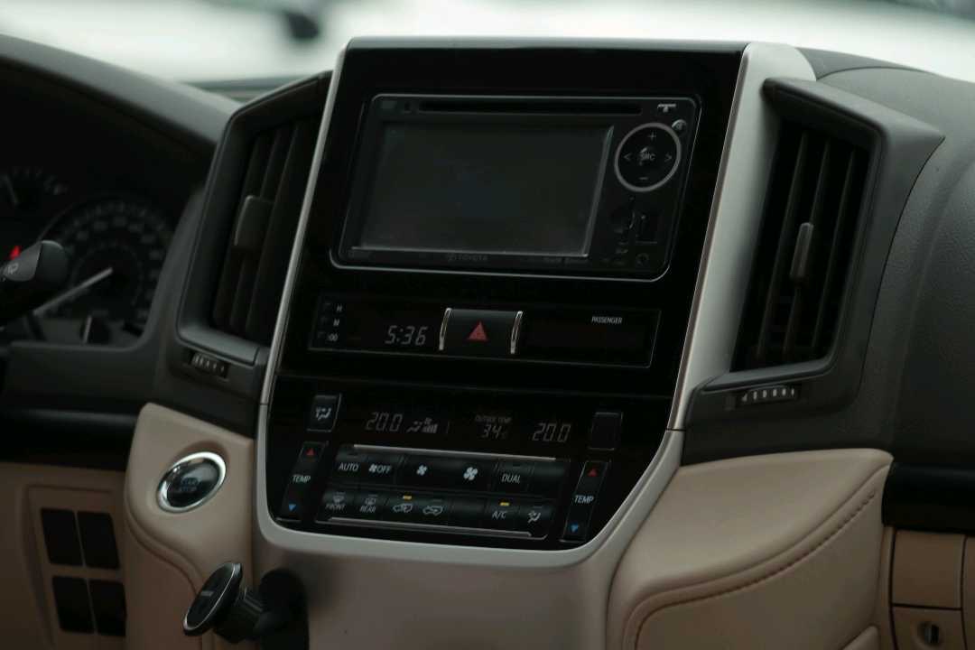 2020 Toyota Land Cruiser GX thumbnail 4