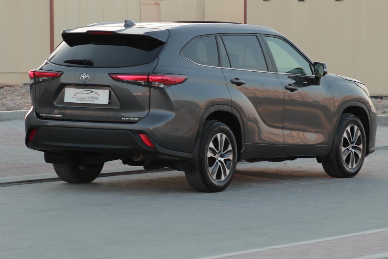2023 Toyota Highlander Limited thumbnail 11