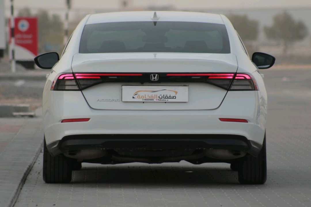 2023 Honda Accord EX-L thumbnail 11