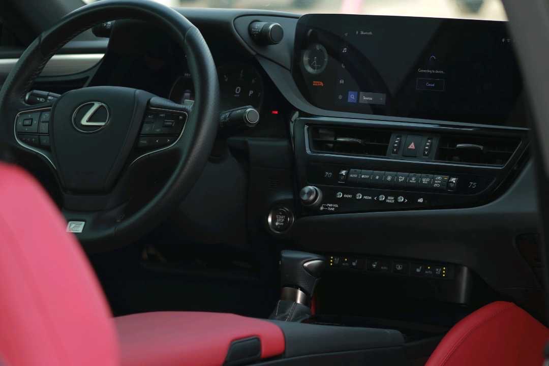 2024 Lexus ES 350 thumbnail 10