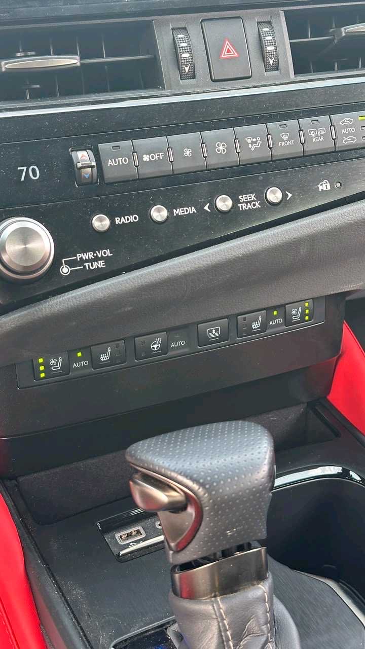 2024 Lexus ES 350 thumbnail 16