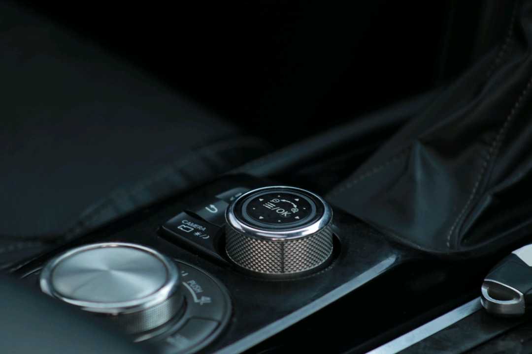 2020 Infiniti QX80 Luxe thumbnail 14
