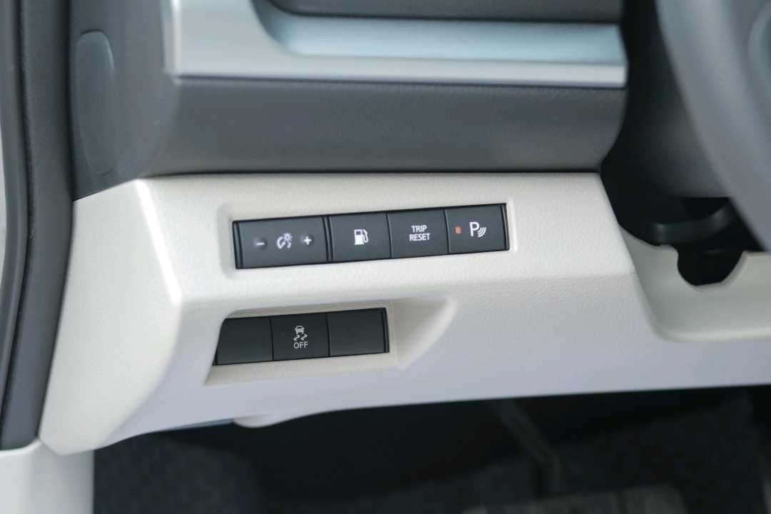 2026 Nissan Xterra X thumbnail 18