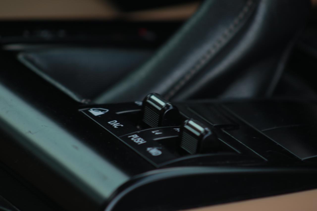 2021 Lexus GX GX 460 thumbnail 6