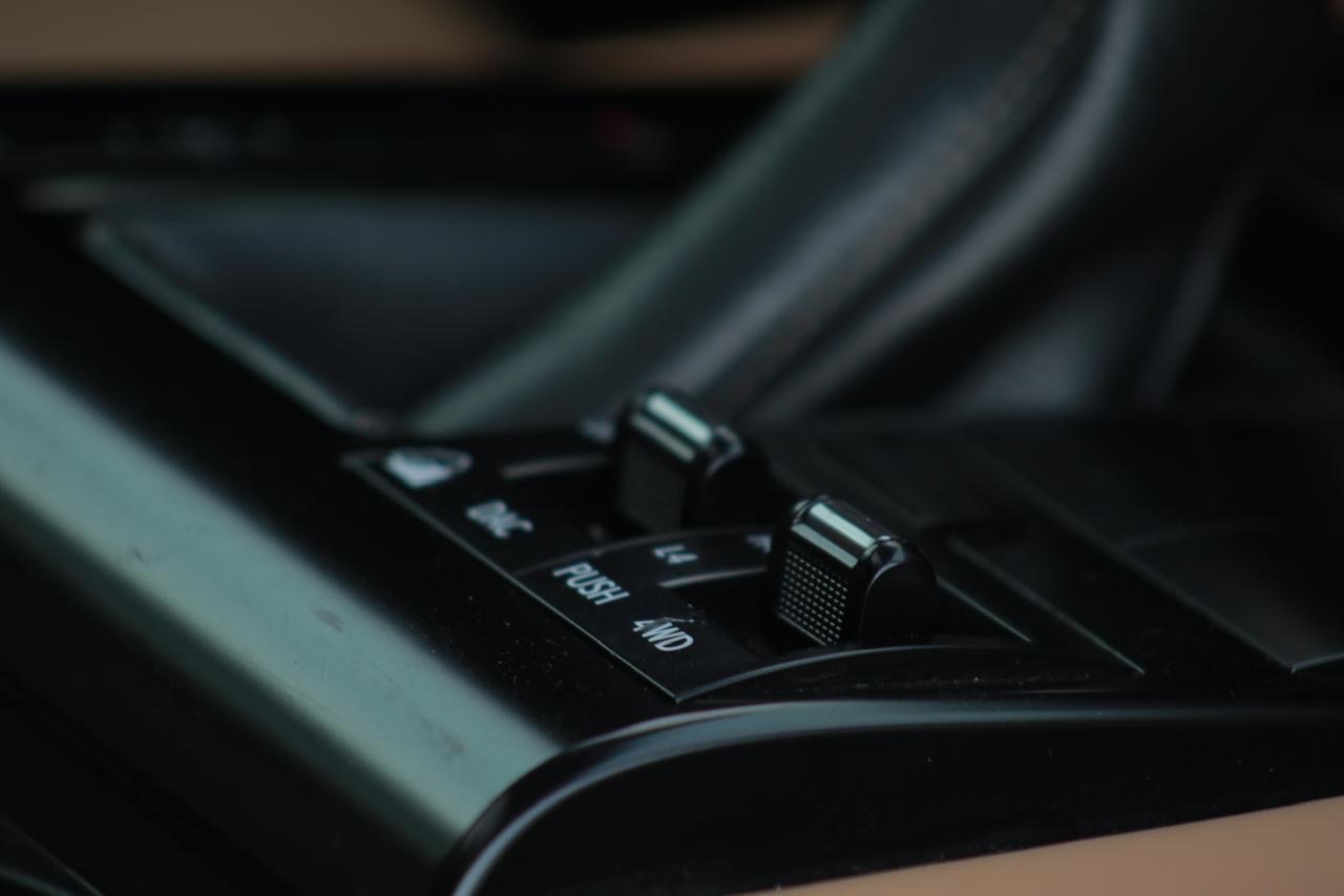 2021 Lexus GX GX 460 thumbnail 14