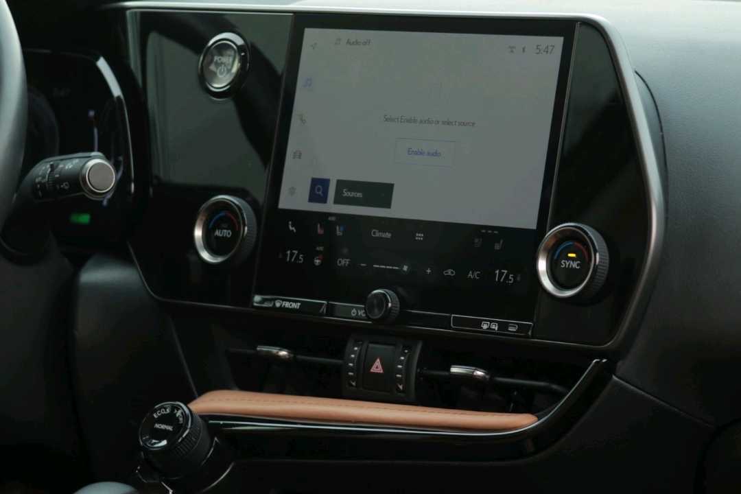 2024 Lexus NX 350 thumbnail 2