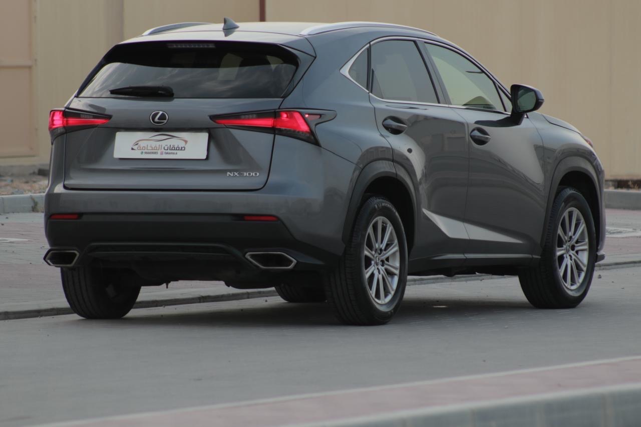 2021 Lexus NX 350 thumbnail 4