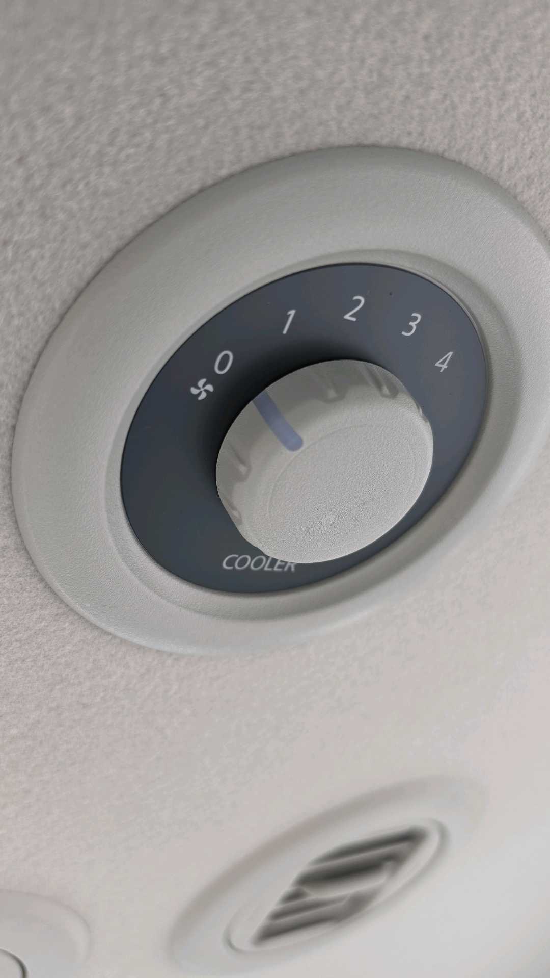 2026 Nissan Xterra X thumbnail 7