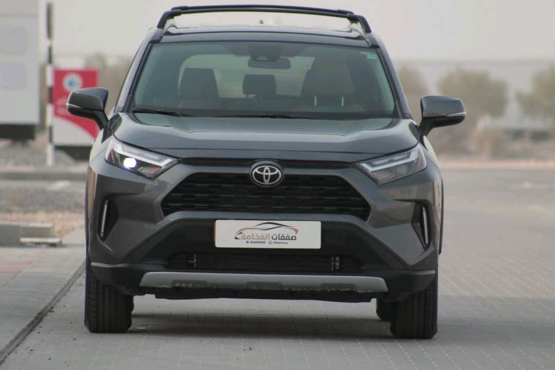 2023 Toyota Rav4 XLE thumbnail 10