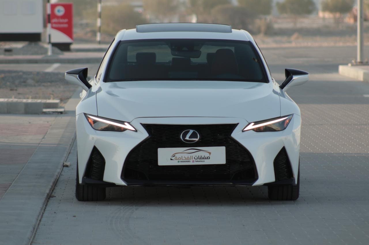 2024 Lexus IS 300 thumbnail 21