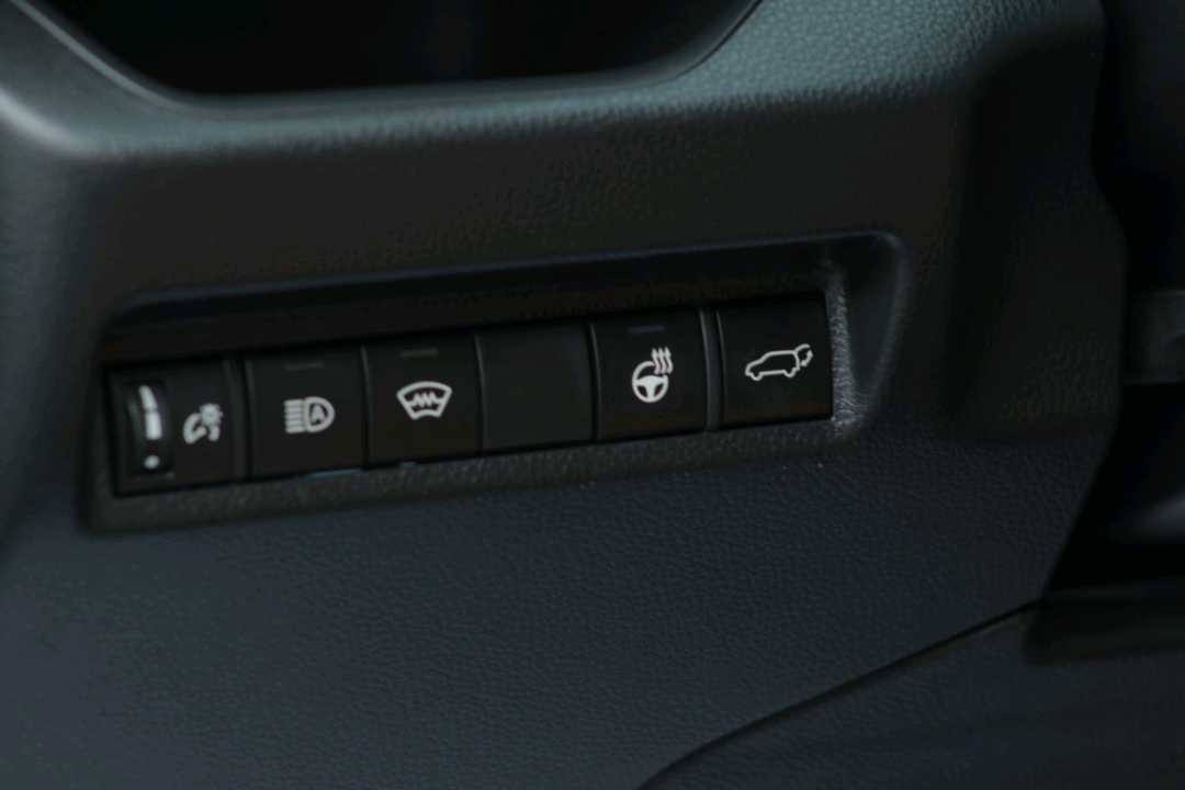 2023 Toyota Rav4 XLE thumbnail 11