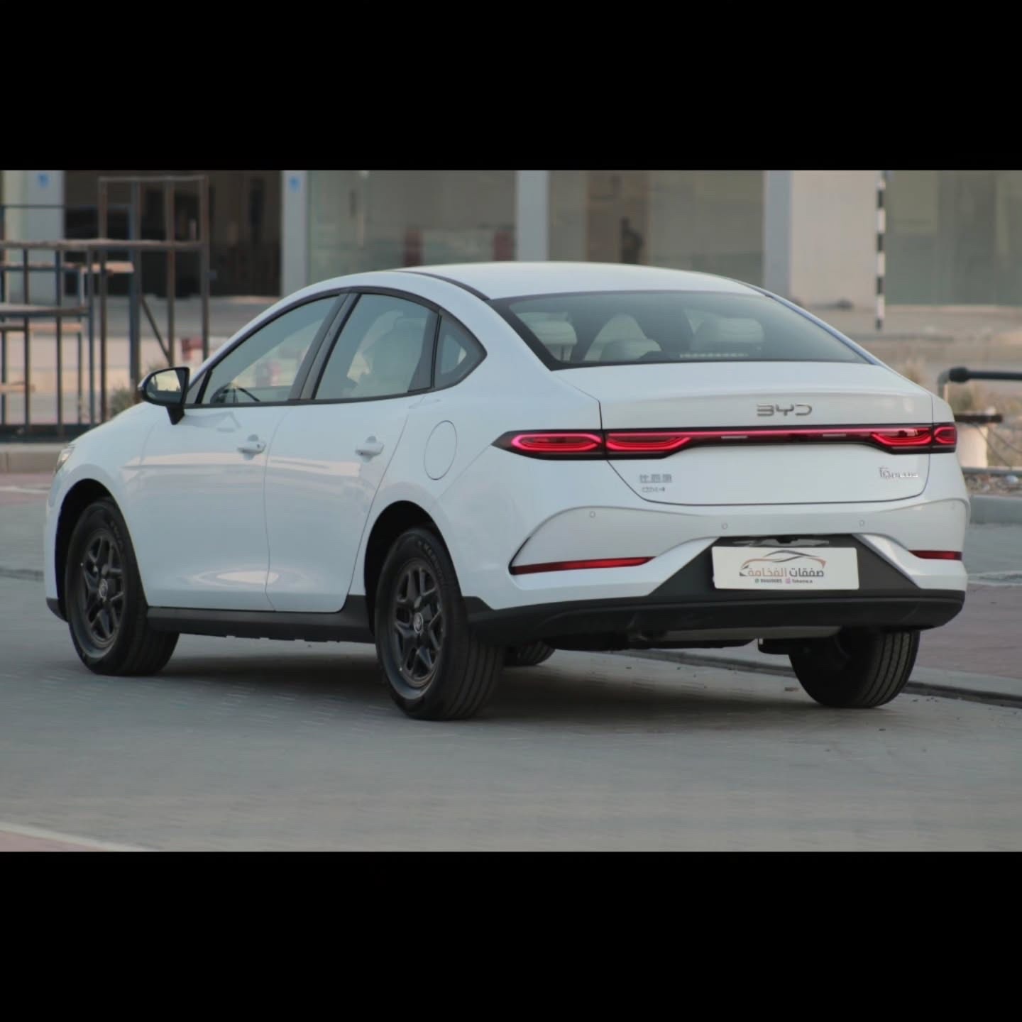 2025 BYD Tshen Plus DM-i thumbnail 2