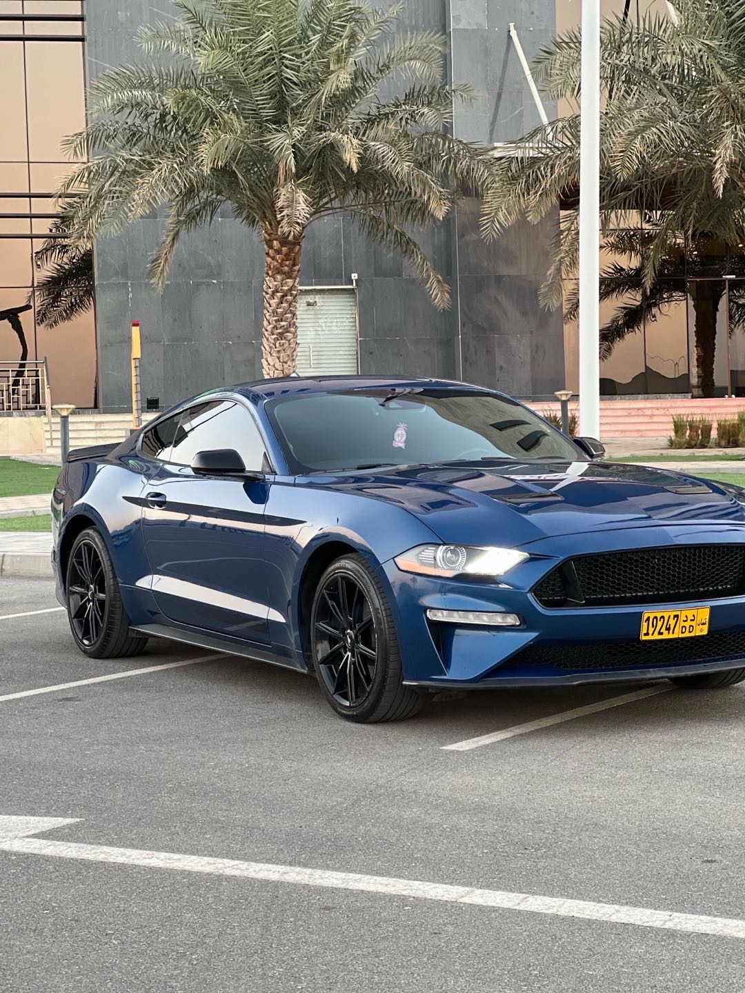 2022 Ford Mustang thumbnail 2