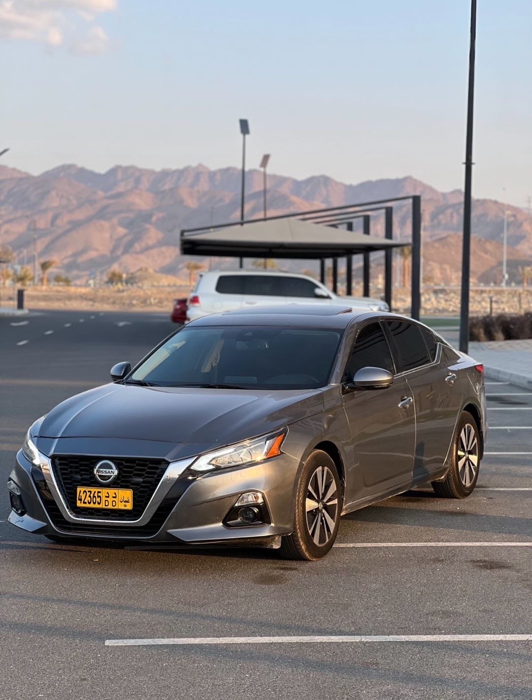 2020 Nissan Altima SV thumbnail 2