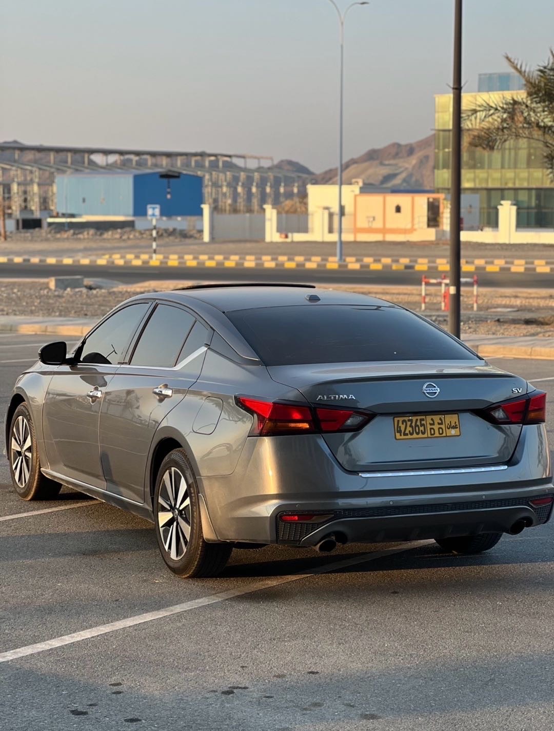 2020 Nissan Altima SV thumbnail 6