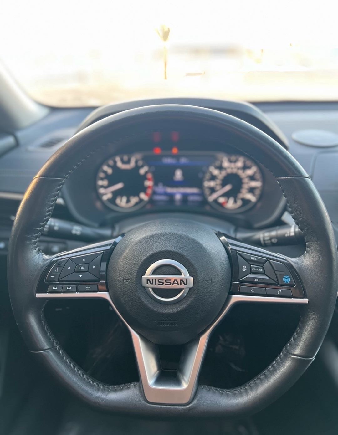 2020 Nissan Altima SV thumbnail 11