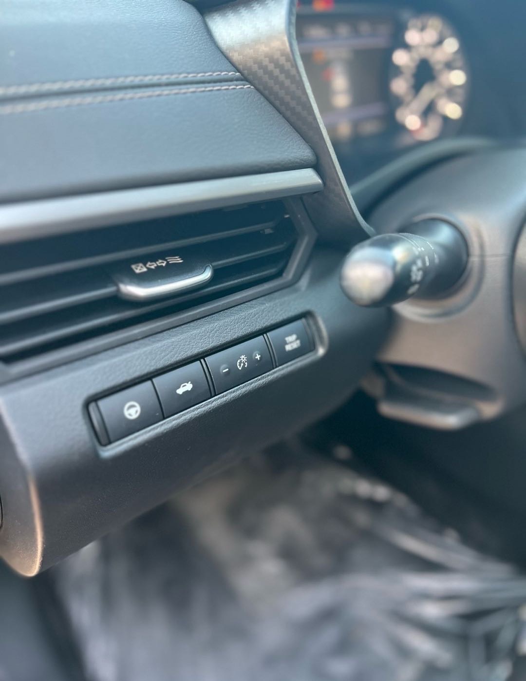 2020 Nissan Altima SV thumbnail 14