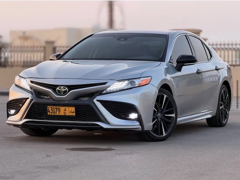 2020 Toyota Camry XSE thumbnail 2