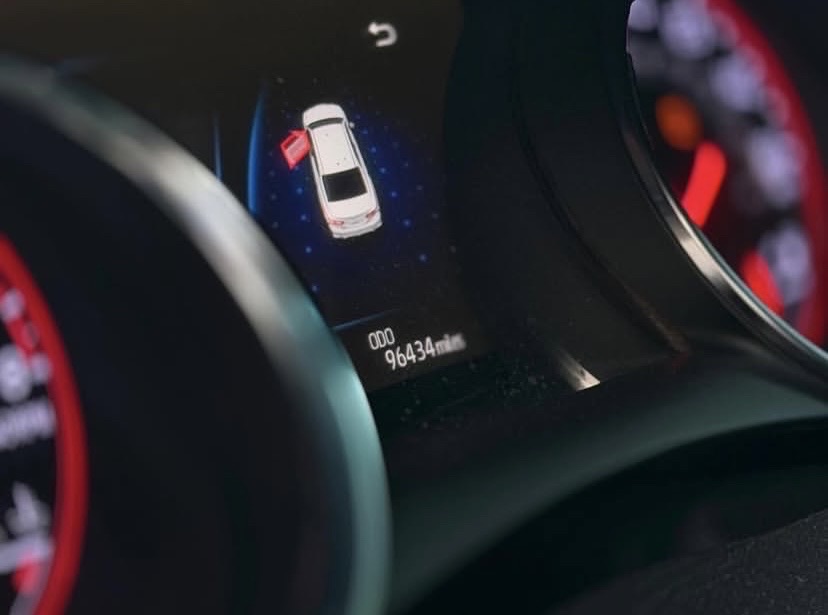 2020 Toyota Camry XSE thumbnail 5