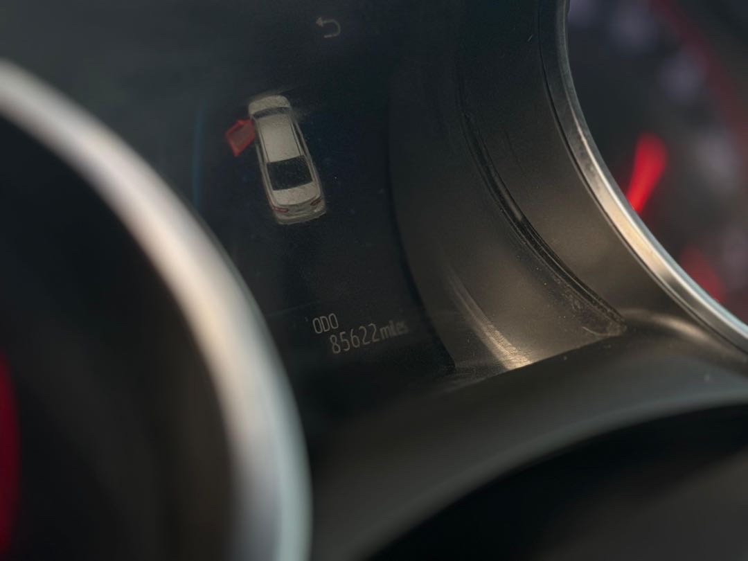 2018 Toyota Camry XSE thumbnail 11