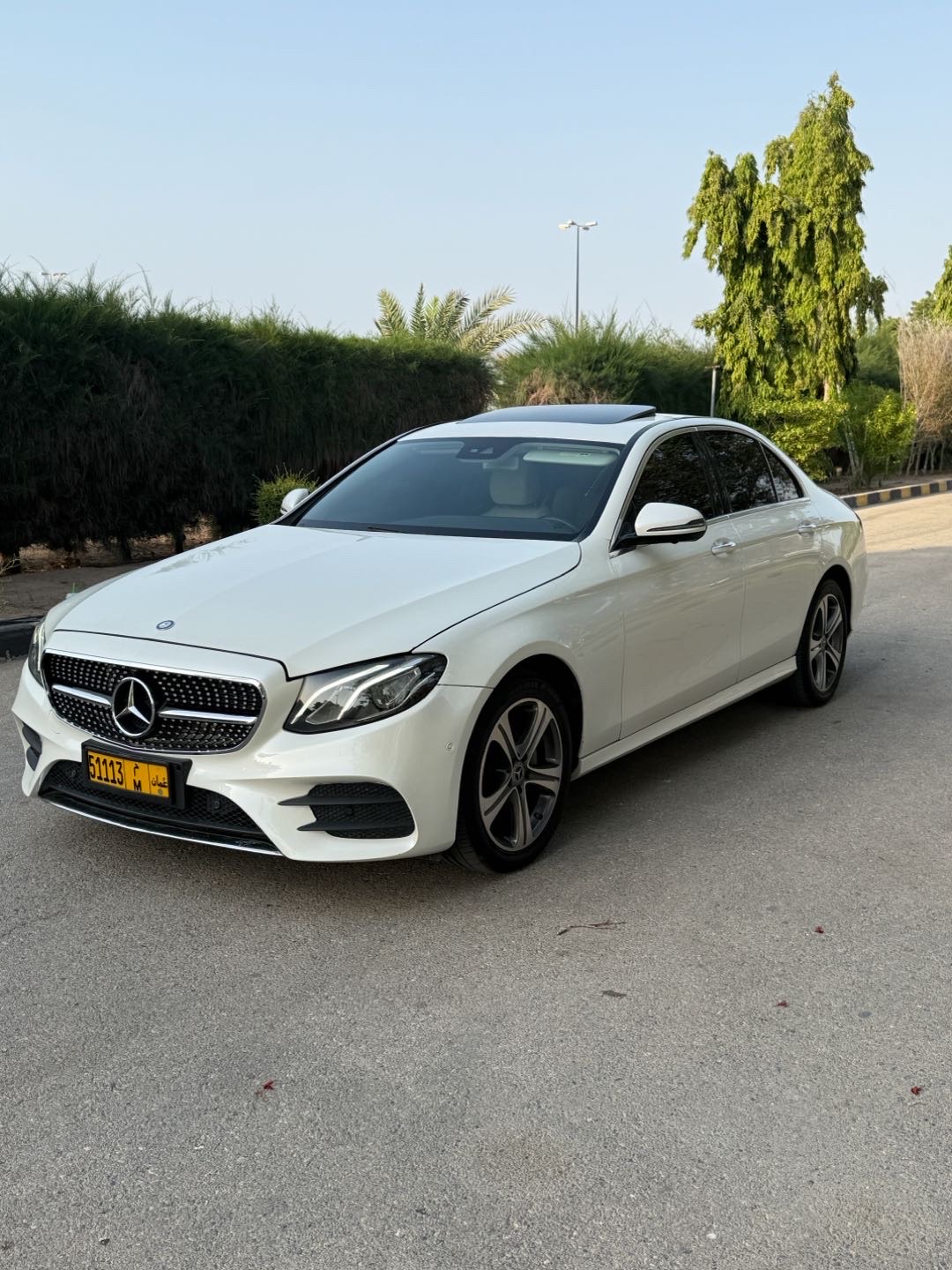 2019 Mercedes-Benz E-Class E 300 AMG Line thumbnail 10