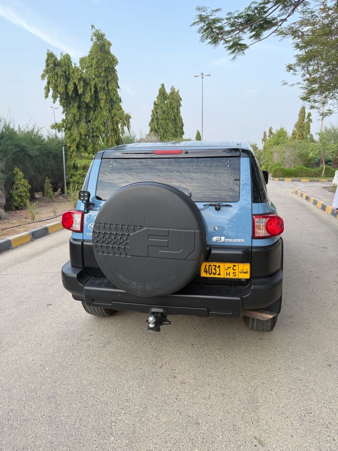 2008 Toyota FJ Cruiser Base thumbnail 3