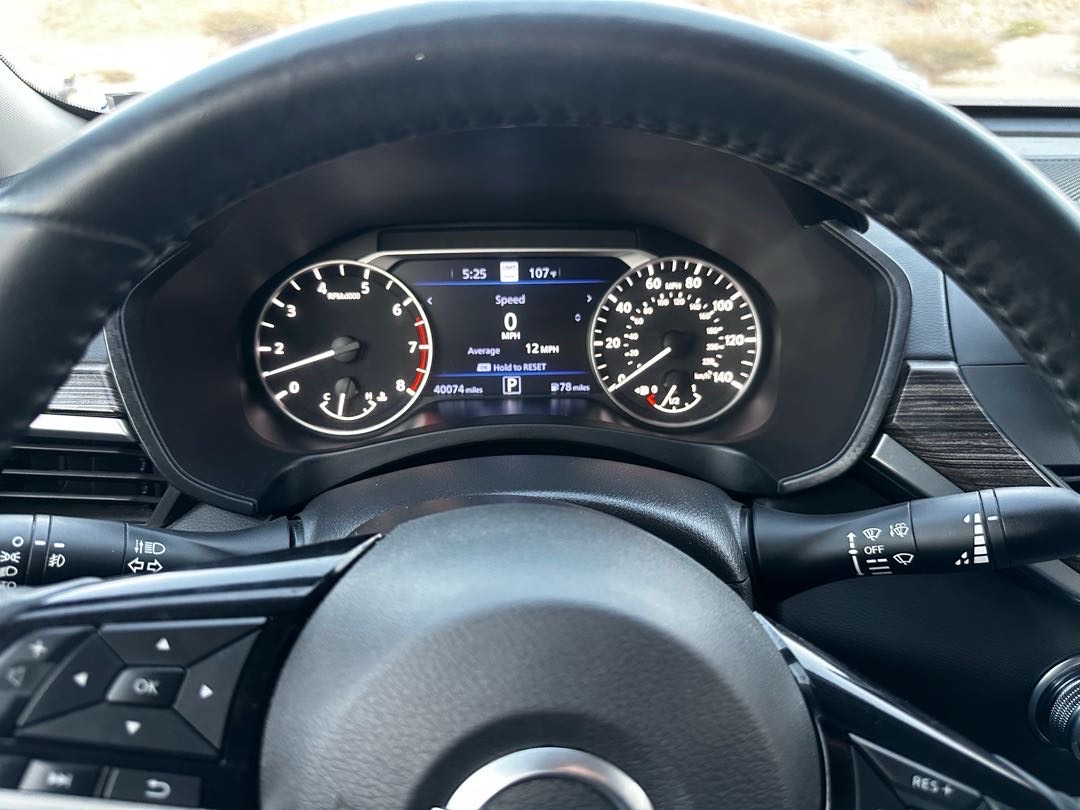 2019 Nissan Altima SL thumbnail 14