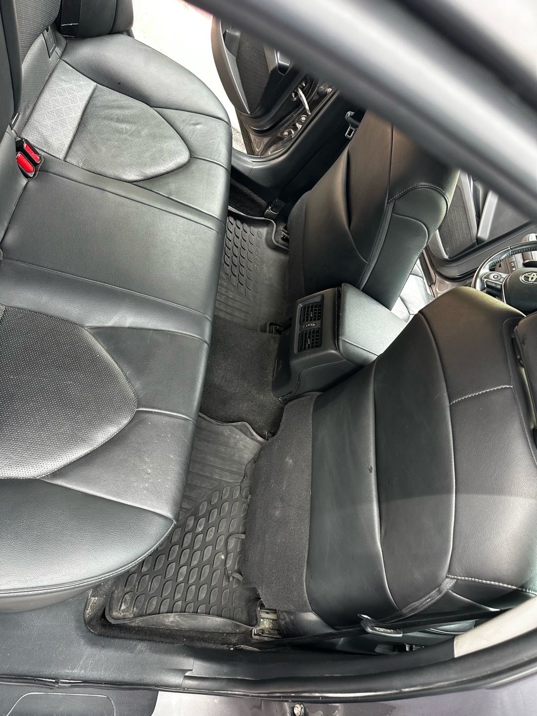 2018 Toyota Camry XSE thumbnail 8