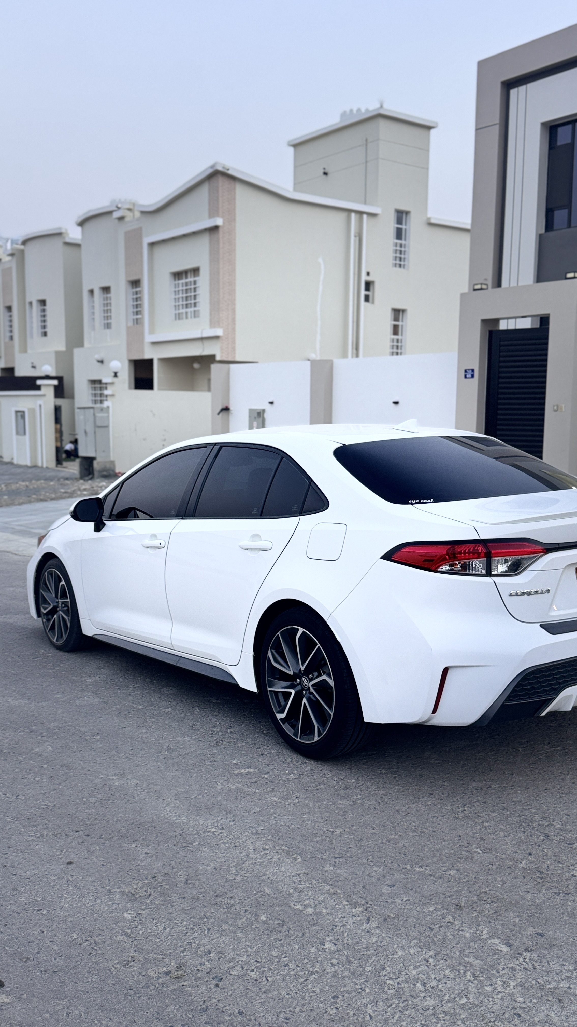 2020 Toyota Corolla SE thumbnail 4