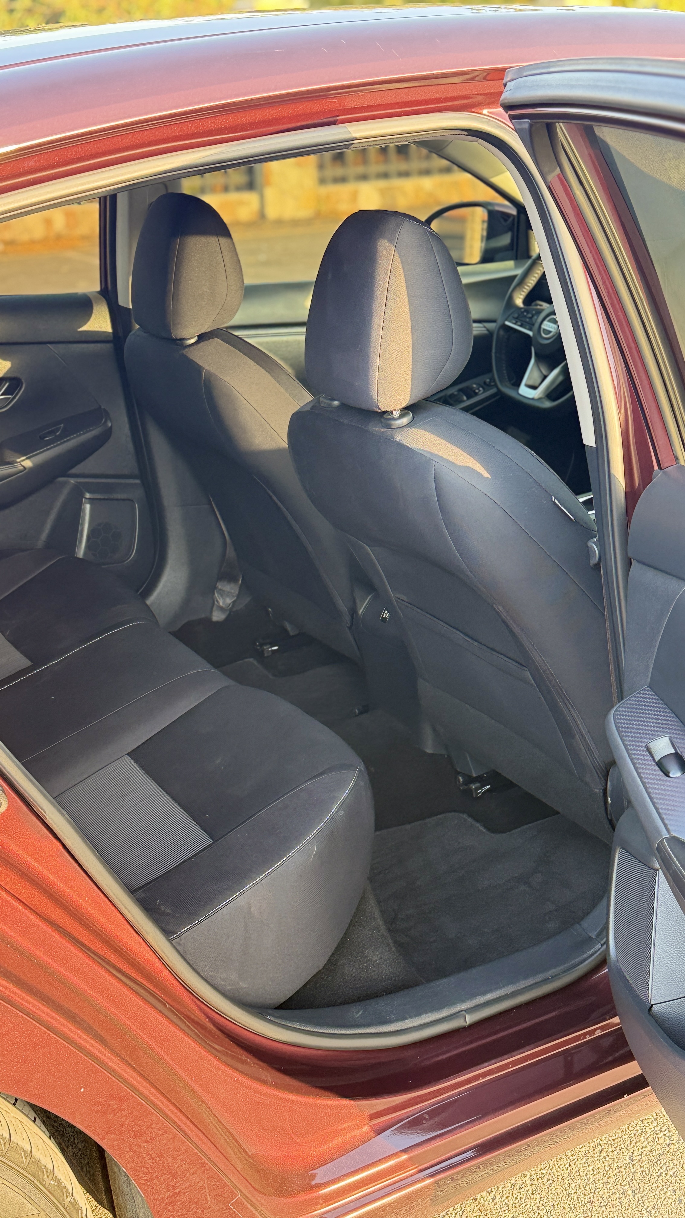 2021 Nissan Sentra SV thumbnail 7