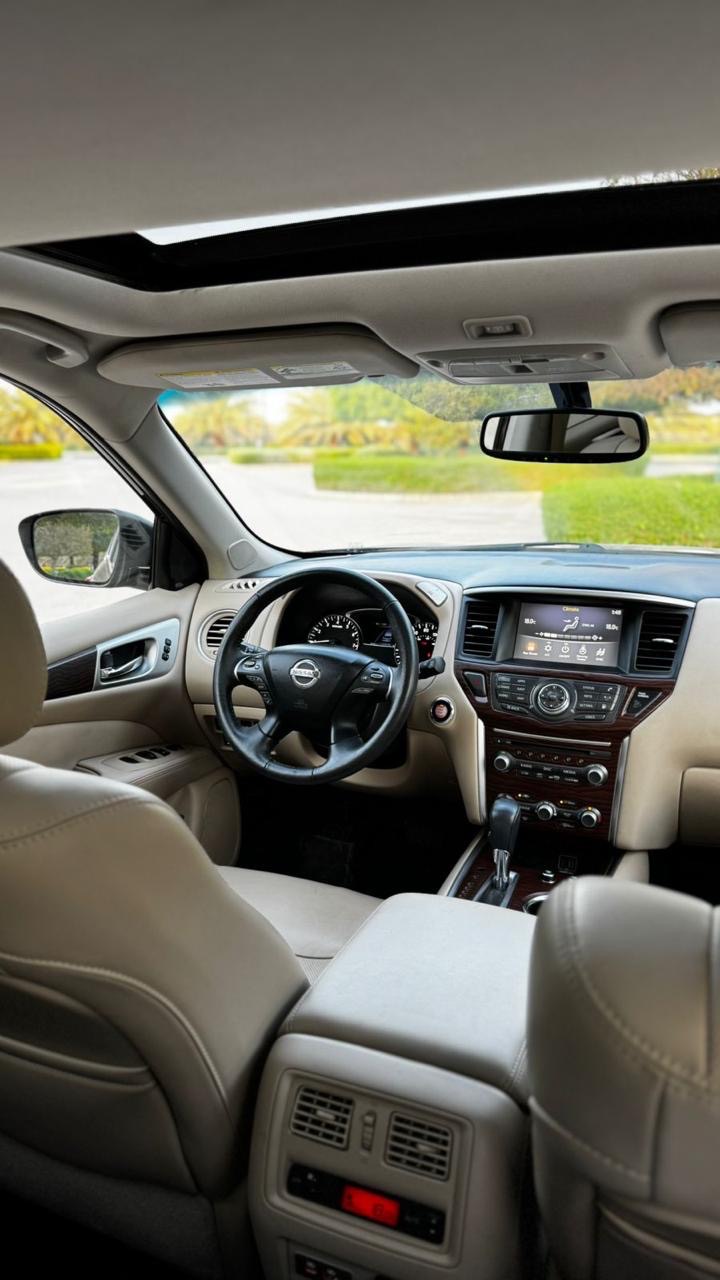 2020 Nissan Pathfinder Platinum thumbnail 4