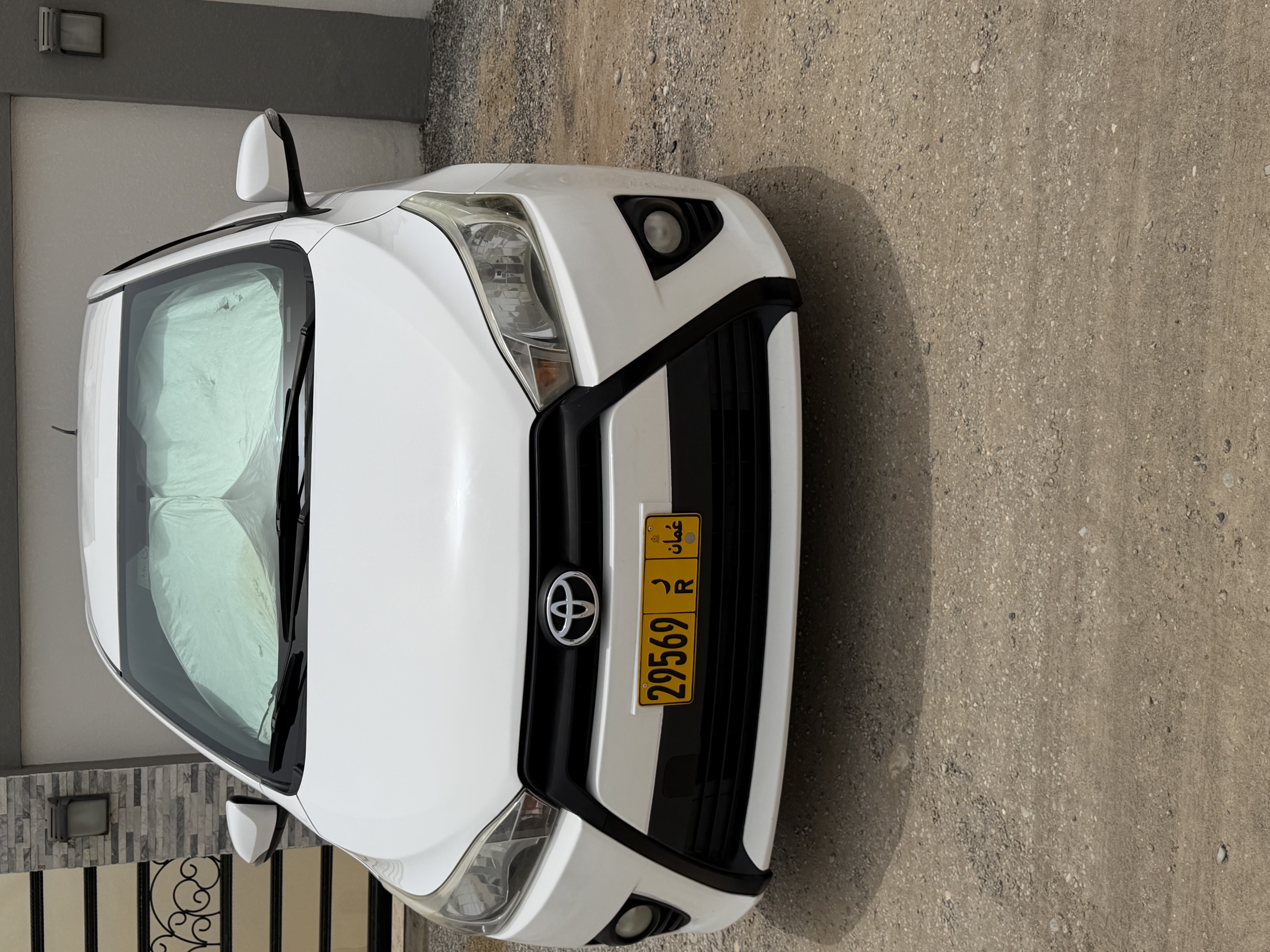 2017 Toyota Yaris SE thumbnail 7