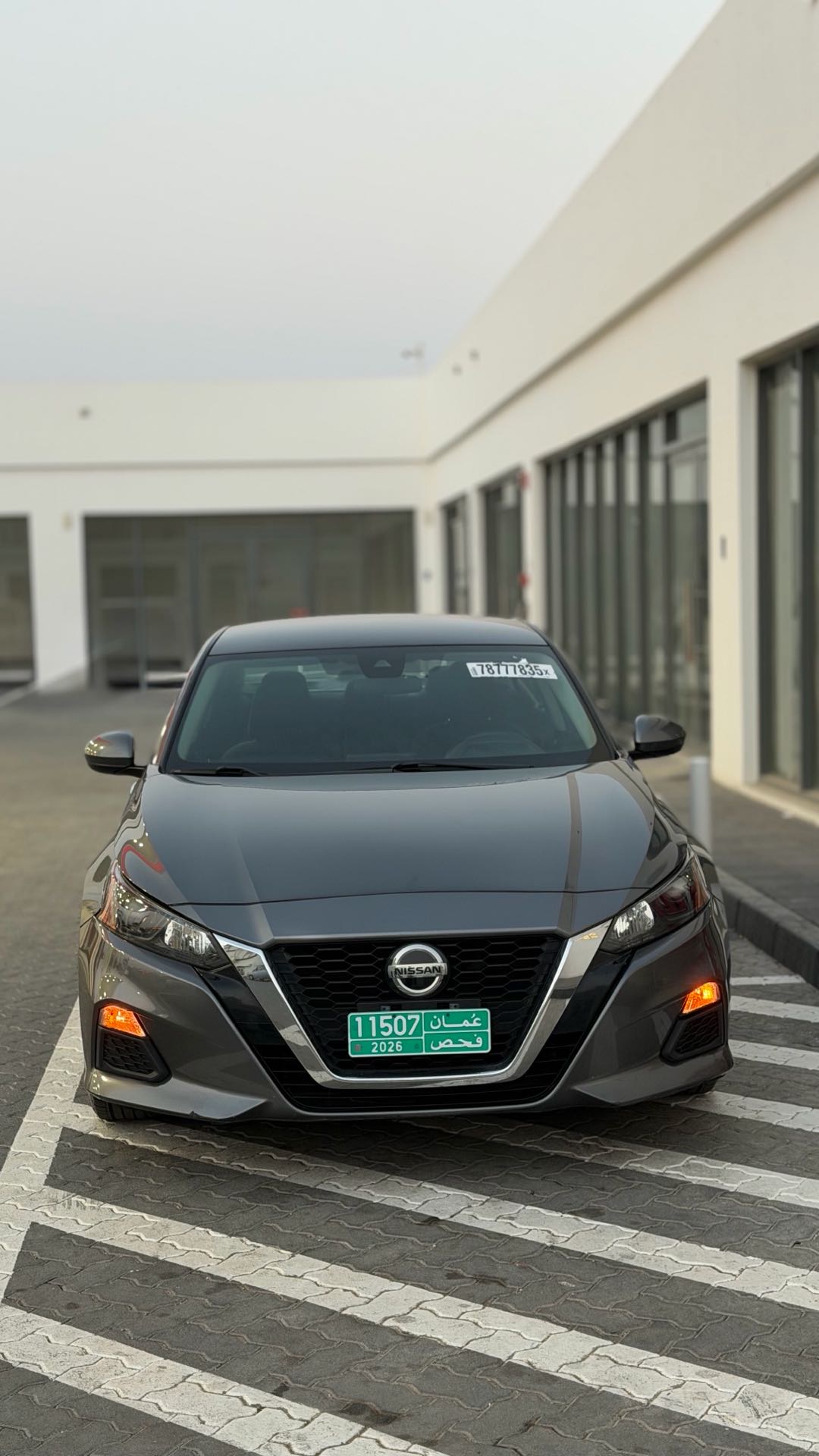 2022 Nissan Altima S thumbnail 2