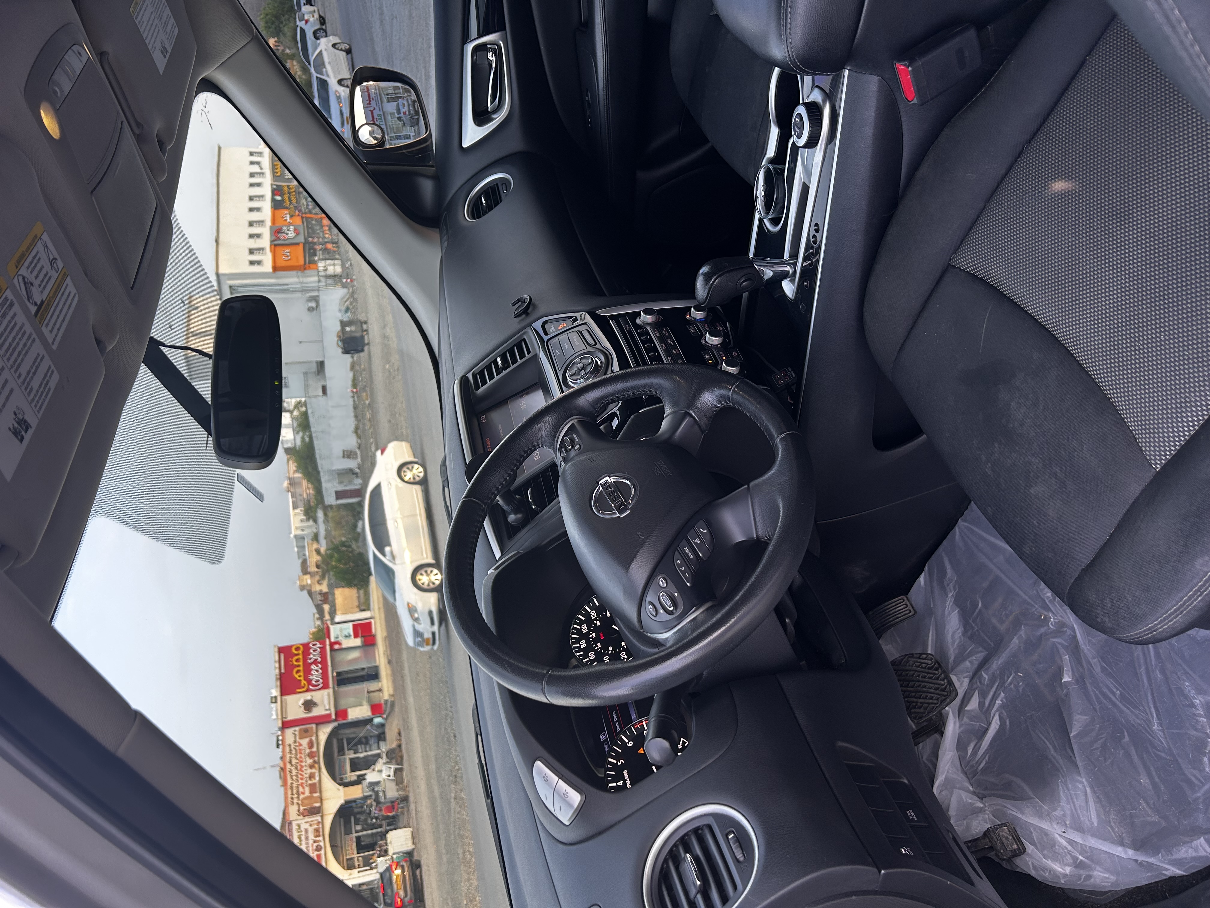 2018 Nissan Pathfinder SV thumbnail 3