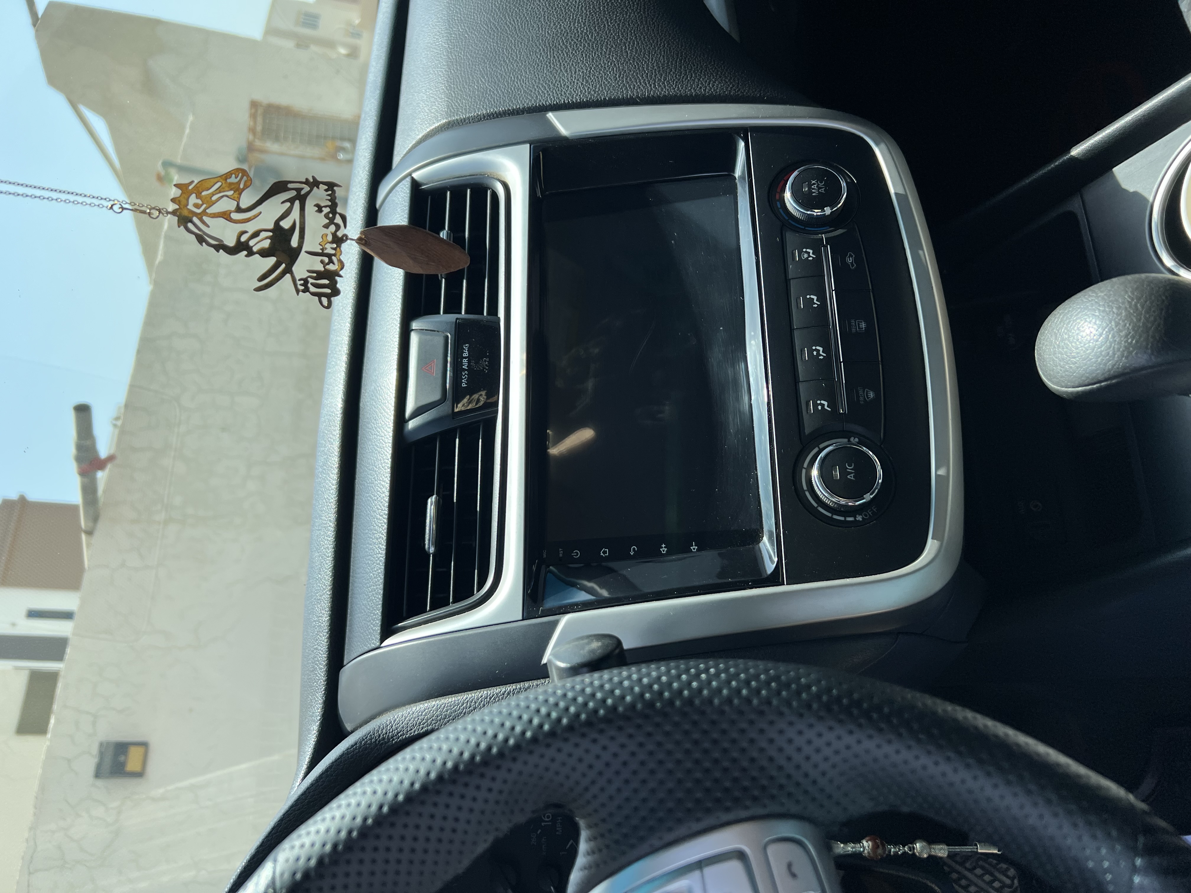2017 Nissan Altima S thumbnail 3