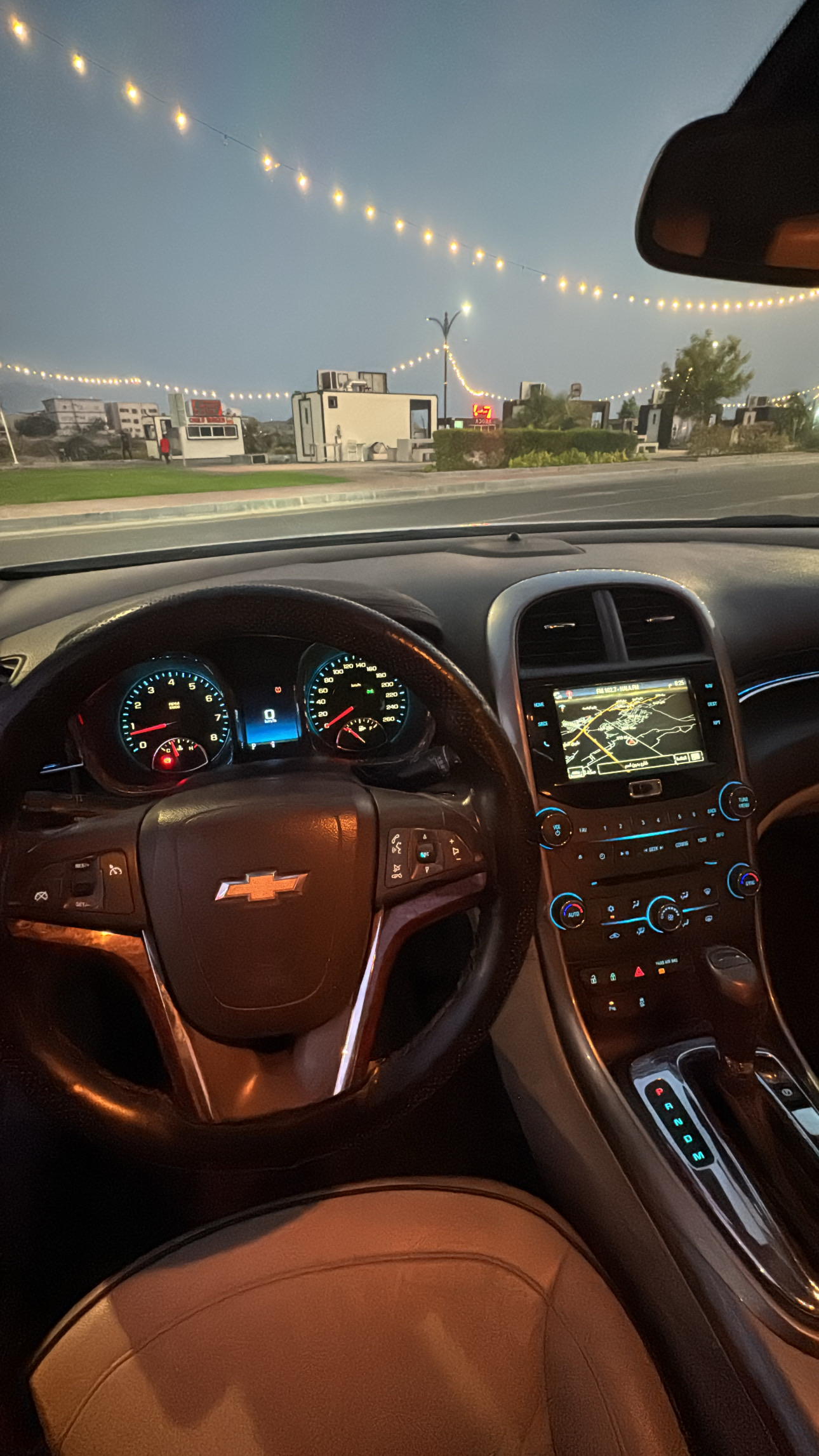 2016 Chevrolet Malibu LT thumbnail 3