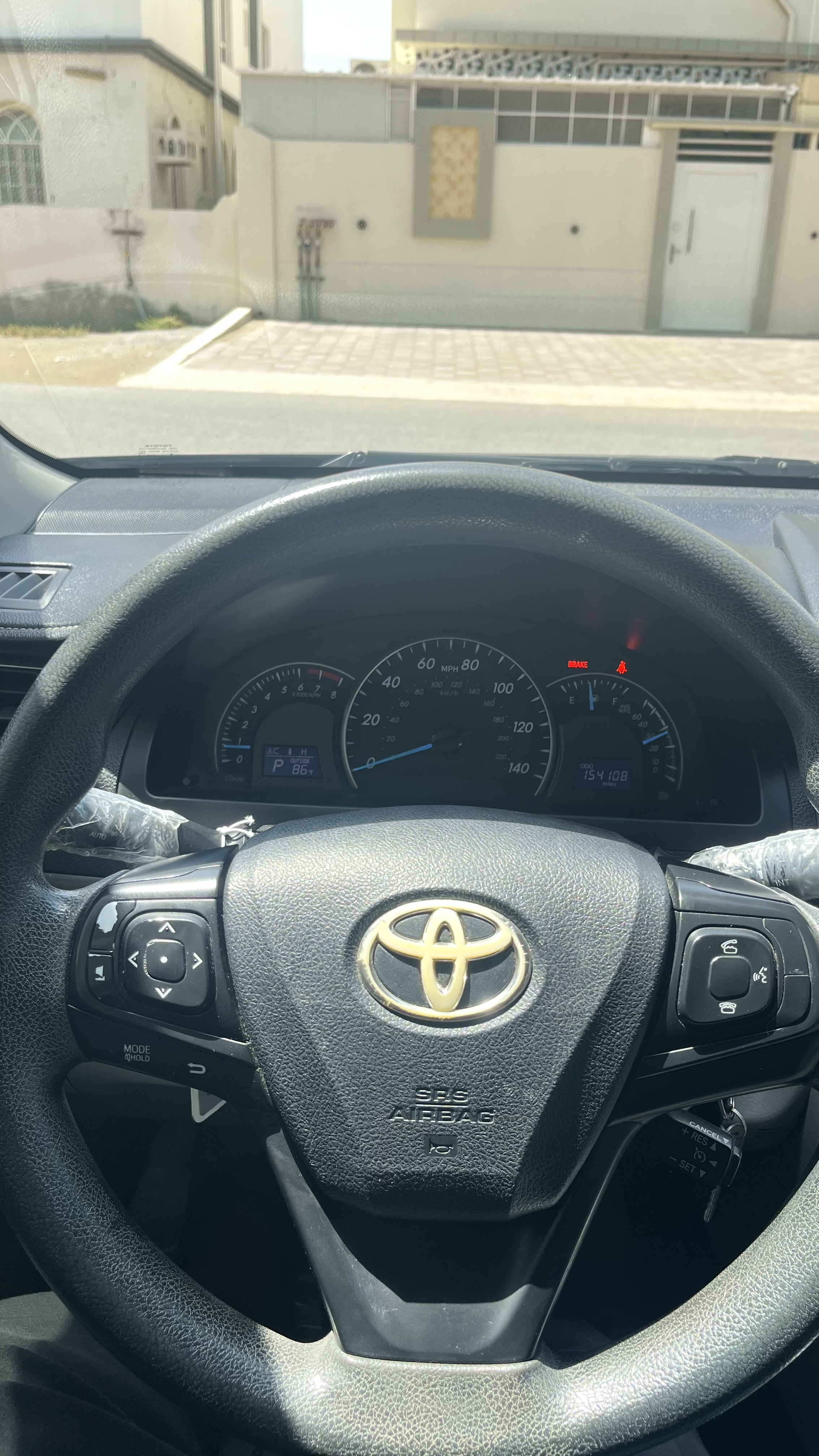 2015 Toyota Camry LE thumbnail 11