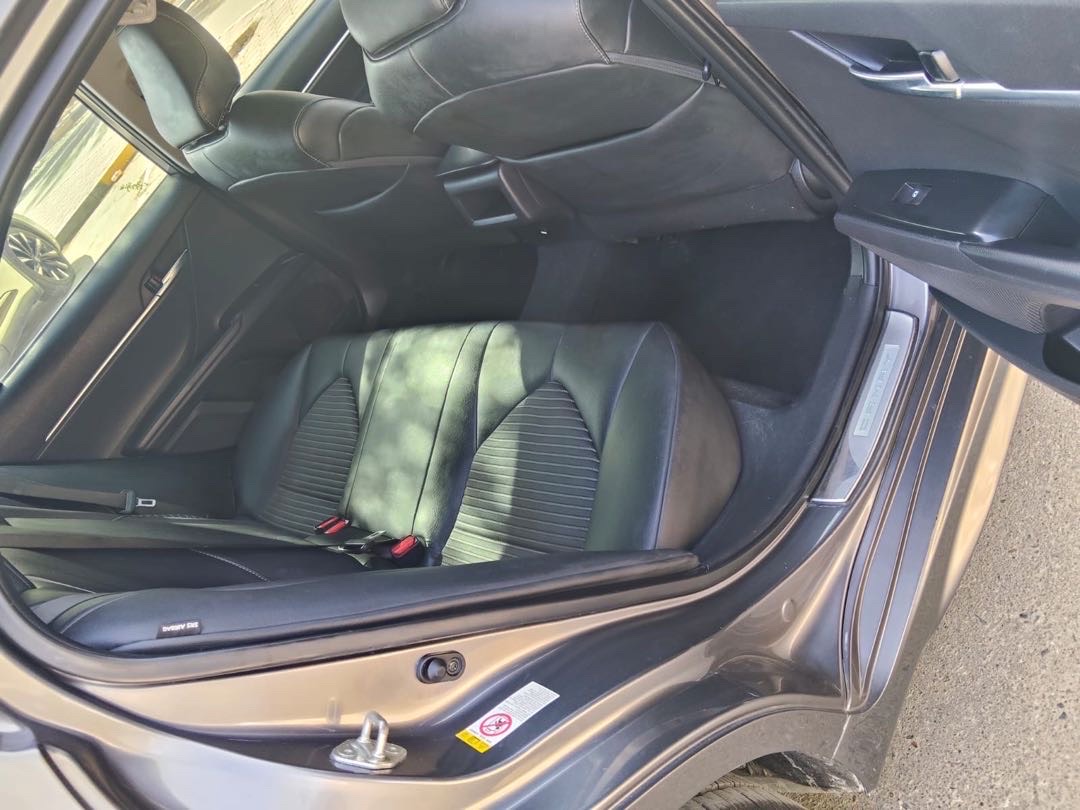 2018 Toyota Camry SE thumbnail 15
