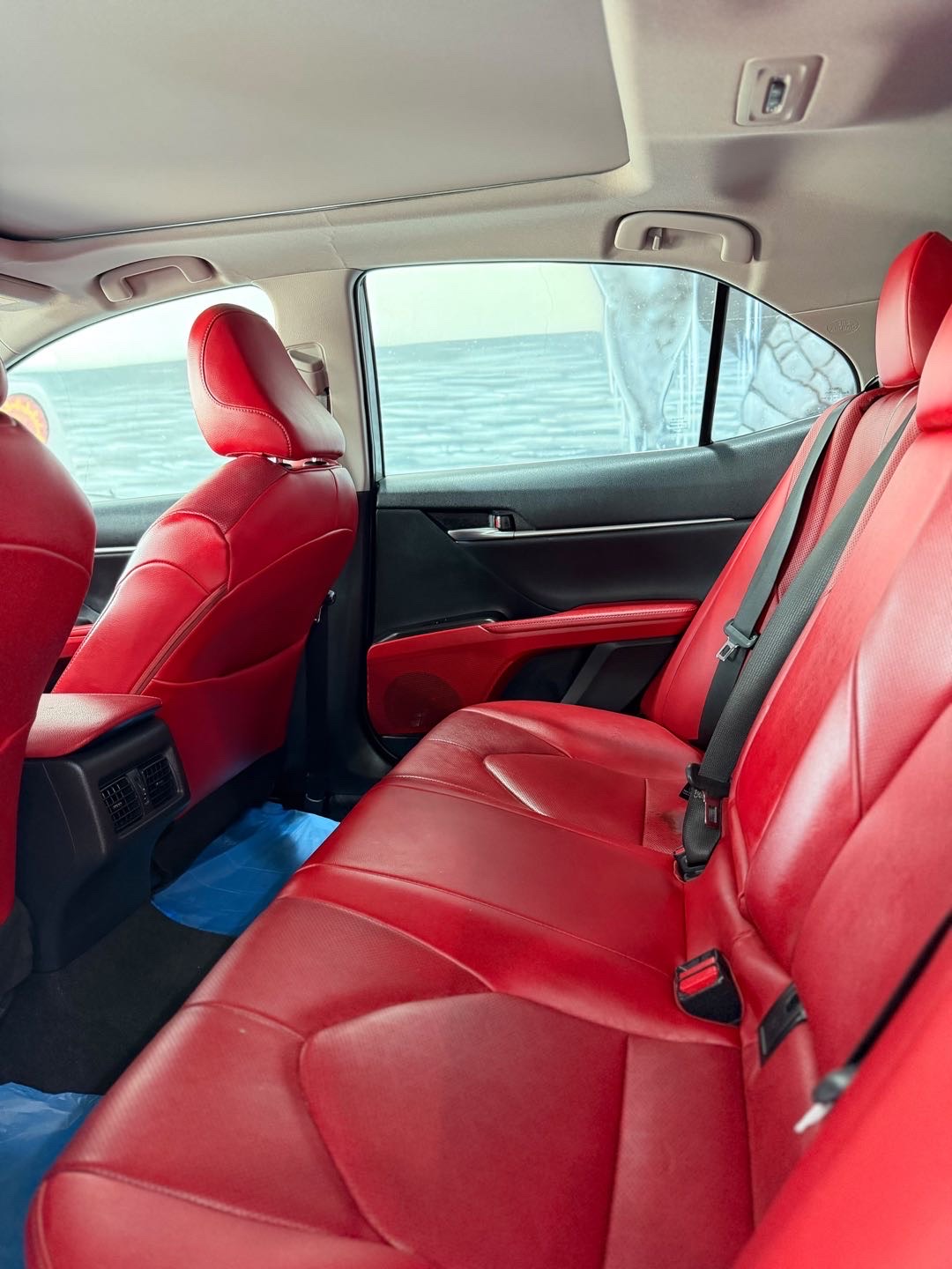 2021 Toyota Camry XSE thumbnail 2